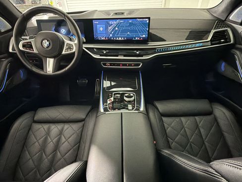 Certified 2025 BMW X7 xDrive40i w/ Executive Package AWD/4WD image 15