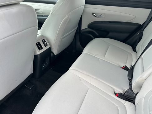 Used 2025 Hyundai Tucson SEL FWD image 12