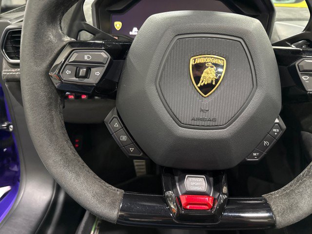 Used 2017 Lamborghini Huracan LP 610-4 AWD/4WD image 93