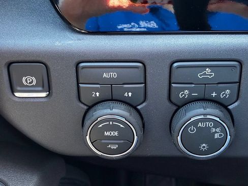 New 2026 Chevrolet Silverado 1500 LT AWD/4WD image 9