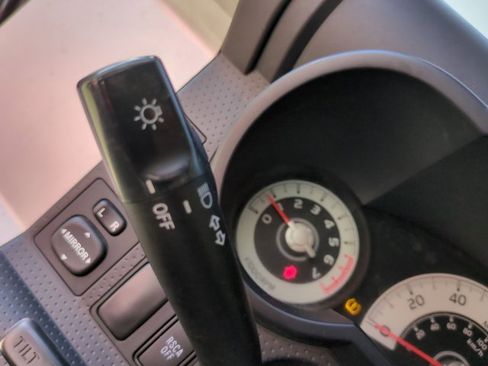 Used 2012 Toyota FJ Cruiser 4WD w/ Upgrade Pkg image 12