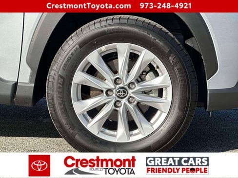 Certified 2025 Toyota Corolla Cross LE image 7