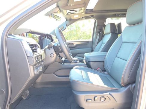 New 2026 GMC Yukon AT4 w/ AT4 Premium Plus Package image 19