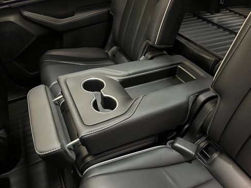 Certified 2023 Acura MDX SH-AWD w/ Advance Package image 15