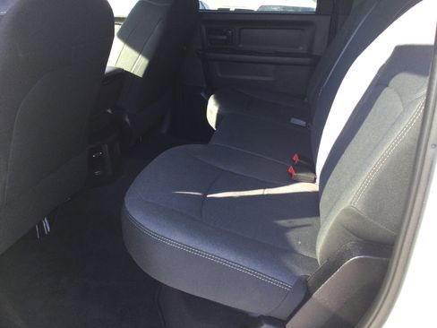 Used 2024 RAM 2500 Tradesman w/ Chrome Appearance Group image 10