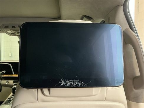 Used 2023 Cadillac Escalade ESV Premium Luxury Platinum w/ LPO, Radiant Package image 16