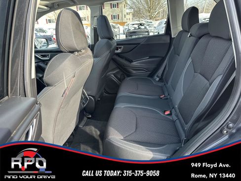 Used 2019 Subaru Forester Premium w/ All-Weather Package image 24