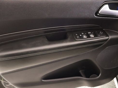 Used 2024 Dodge Durango SXT image 17