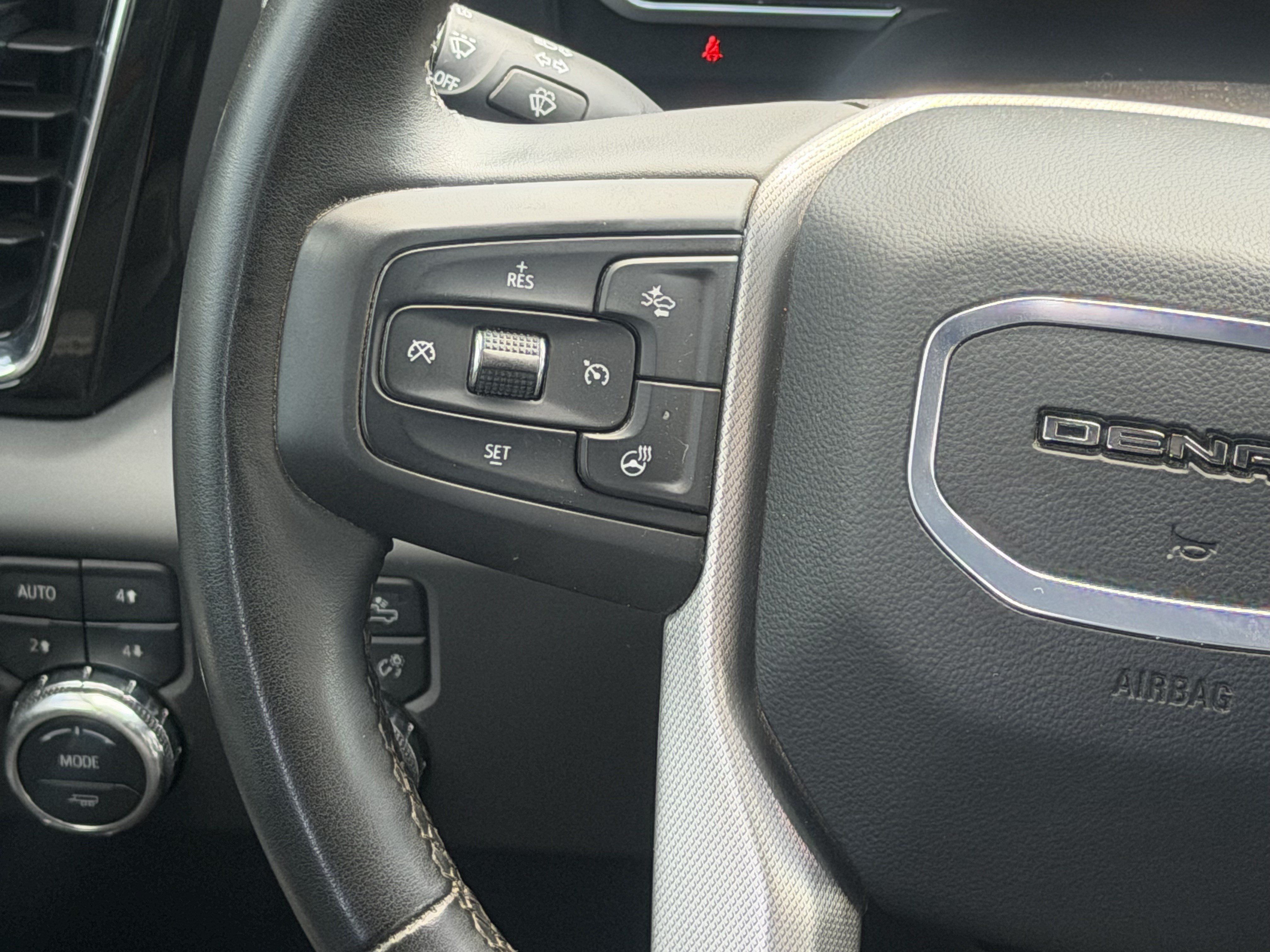 Used 2025 GMC Sierra 3500 Denali AWD/4WD image 13