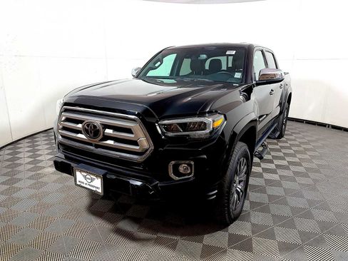 Used 2023 Toyota Tacoma Limited image 3