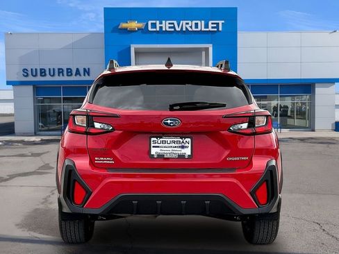 Used 2024 Subaru Crosstrek 2.0i Premium image 4