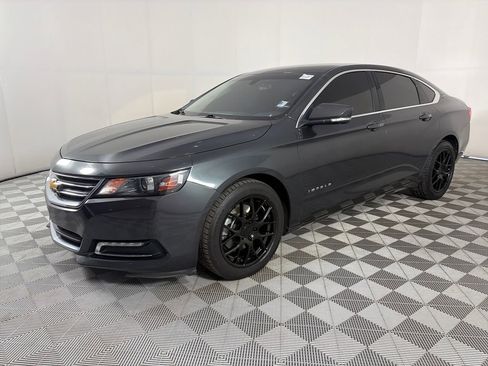 Used 2019 Chevrolet Impala LT FWD image 3