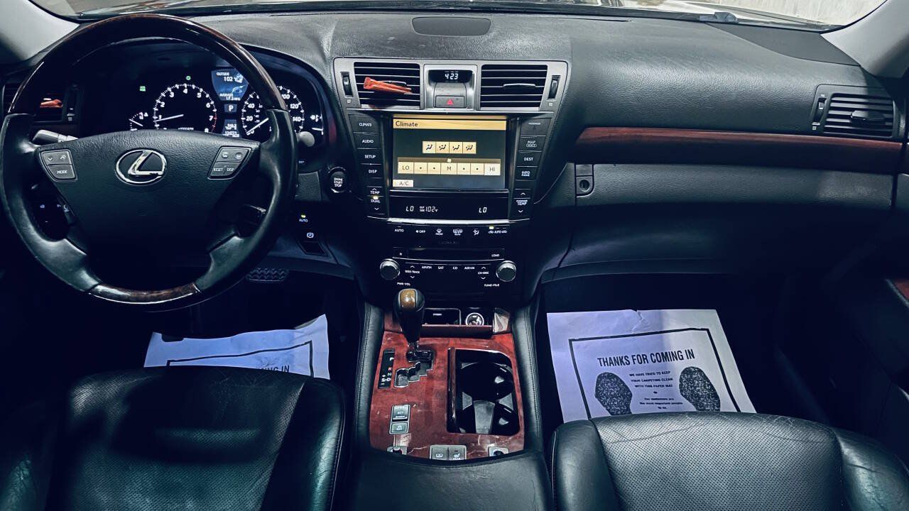 Used 2012 Lexus LS 460 w/ Comfort Pkg RWD image 25