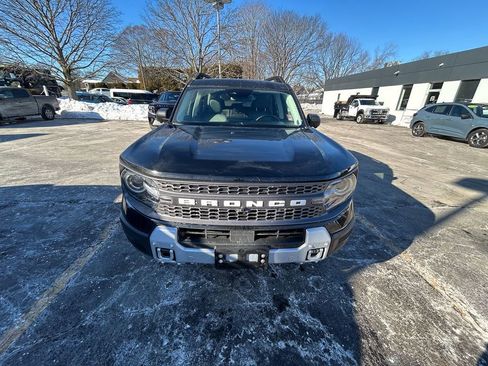 Used 2025 Ford Bronco Sport Badlands image 2