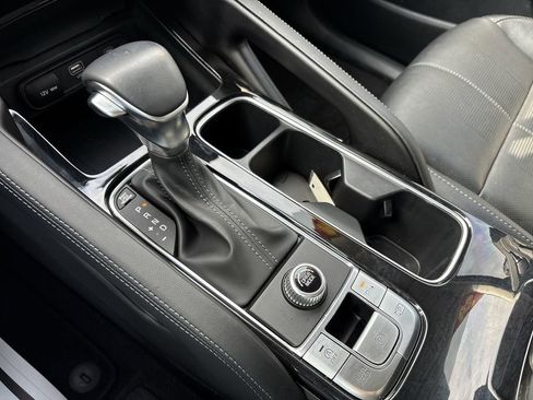 Used 2024 Kia Telluride SX image 19