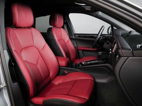 New 2026 Porsche Macan AWD/4WD image 11
