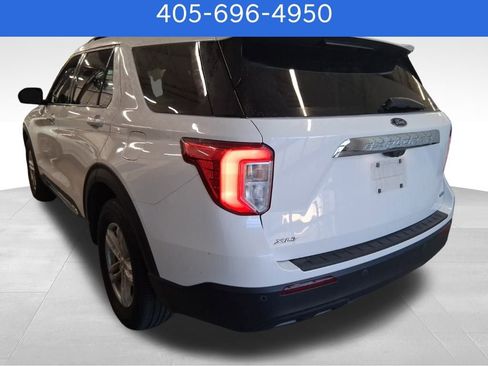 Used 2020 Ford Explorer XLT w/ Comfort Package image 3