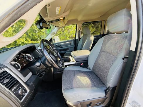 Used 2017 RAM 1500 Big Horn image 2