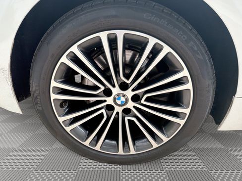 Used 2018 BMW 530i RWD image 30