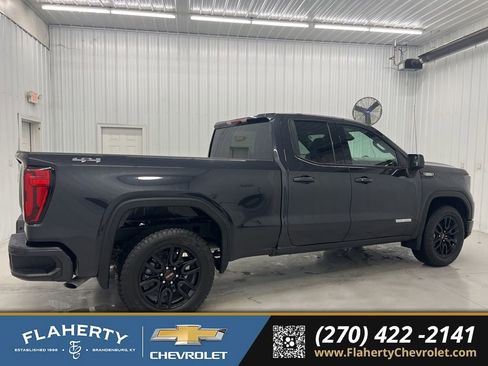 Used 2025 GMC Sierra 1500 Elevation image 2
