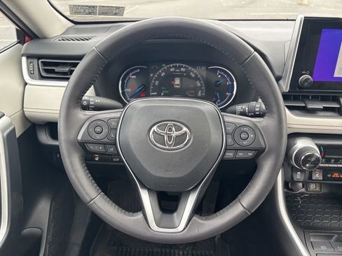 Certified 2024 Toyota RAV4 XLE w/ Convenience Package image 25