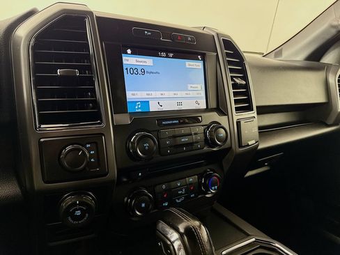 Used 2018 Ford F150 XLT w/ Equipment Group 302A Luxury AWD/4WD image 17