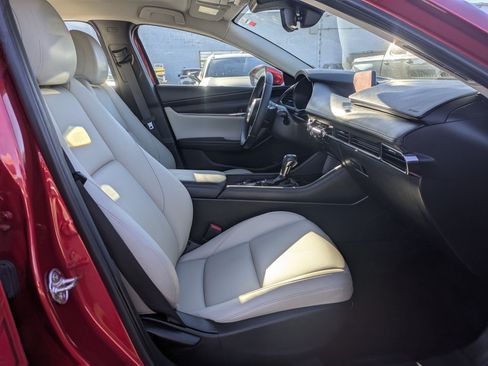 Used 2019 MAZDA MAZDA3 Sedan FWD image 31