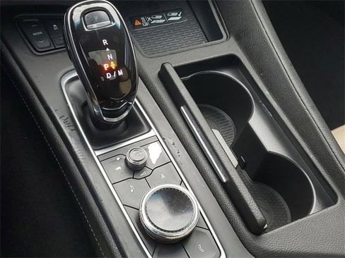 Certified 2020 Cadillac CT5 Luxury w/ Sun And Sound Package image 31