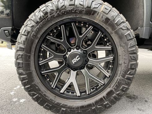 Used 2024 Chevrolet Silverado 3500 LT w/ Midnight Edition AWD/4WD image 46