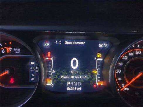 Used 2018 Jeep Wrangler Unlimited Sahara image 12