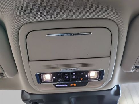 Used 2025 Lincoln Corsair Reserve w/ Equipment Group 202A AWD/4WD image 11