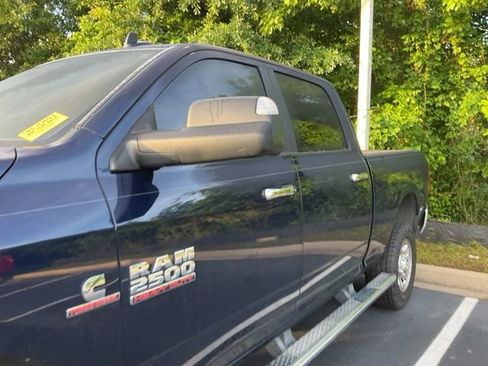 Used 2016 RAM 2500 SLT w/ Luxury Group AWD/4WD image 10