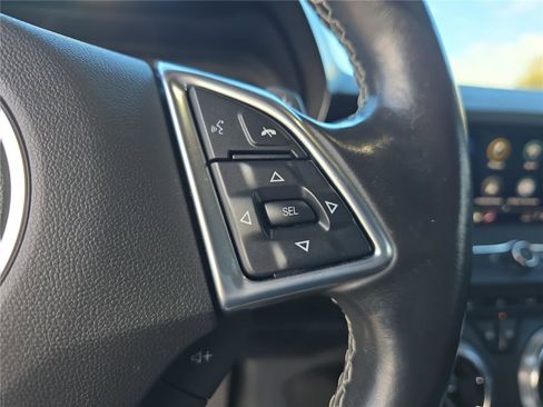 Used 2022 Chevrolet Camaro LT image 19