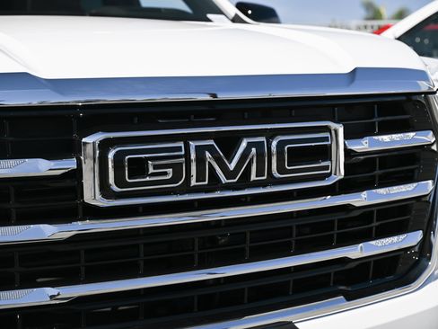 New 2026 GMC Yukon XL Elevation w/ Elevation Premium Package image 11