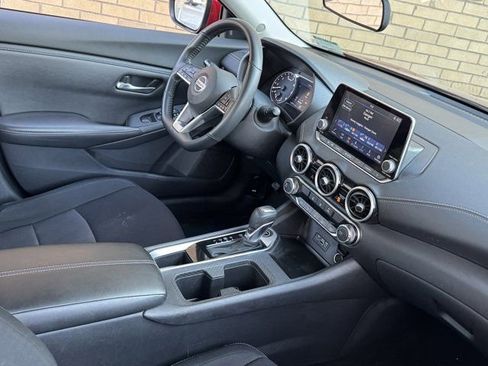 Used 2022 Nissan Sentra SV w/ Trunk Package image 9