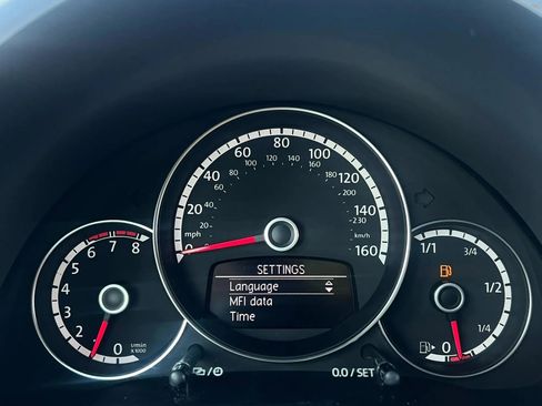 Used 2016 Volkswagen Beetle 1.8T Denim FWD image 14
