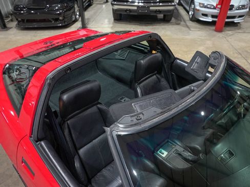 Used 1990 Chevrolet Corvette Coupe image 20