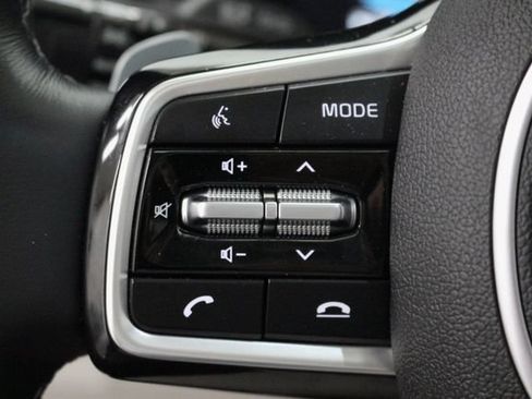Used 2023 Kia Sorento SX Prestige w/ Panoramic Sunroof Package AWD/4WD image 15