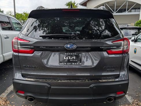 Used 2023 Subaru Ascent Onyx Edition Limited image 3