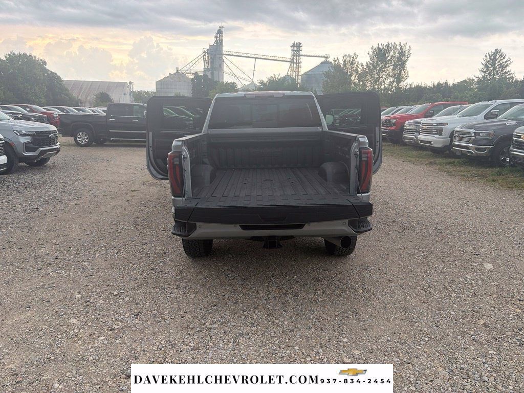 Used 2026 GMC Sierra 2500 AT4 w/ AT4 Premium Plus Package AWD/4WD image 30