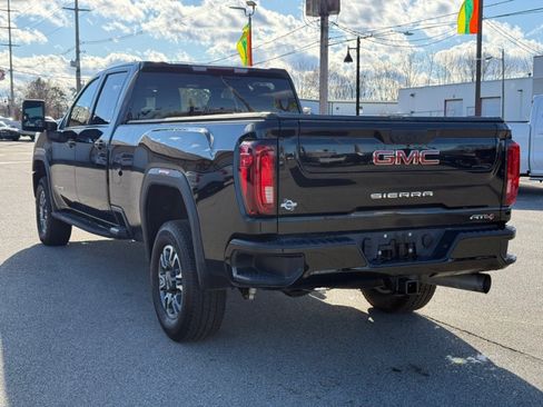Used 2023 GMC Sierra 2500 AT4 image 6
