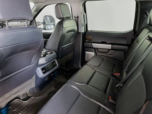 Used 2024 Ford F250 Lariat w/ Black Appearance Package AWD/4WD image 33