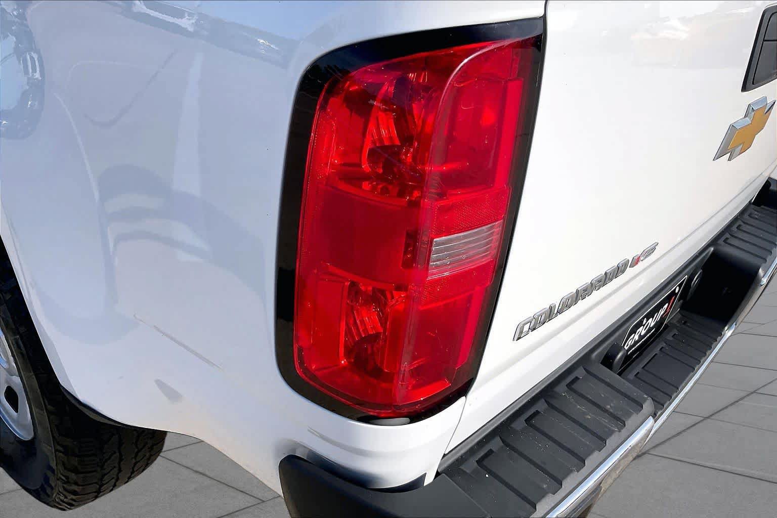Used 2018 Chevrolet Colorado W/T w/ WT Convenience Package AWD/4WD image 26