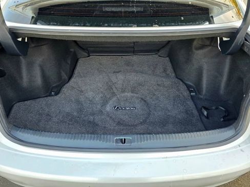 Used 2017 Lexus IS 200t image 32