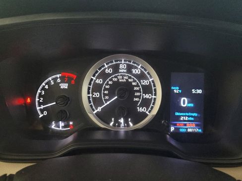 Used 2021 Toyota Corolla LE FWD image 23