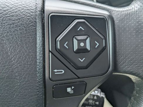 Used 2019 Toyota Tacoma TRD Sport RWD image 24