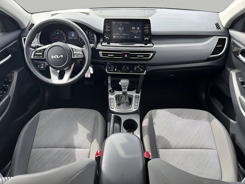 Used 2022 Kia Seltos LX AWD/4WD image 10