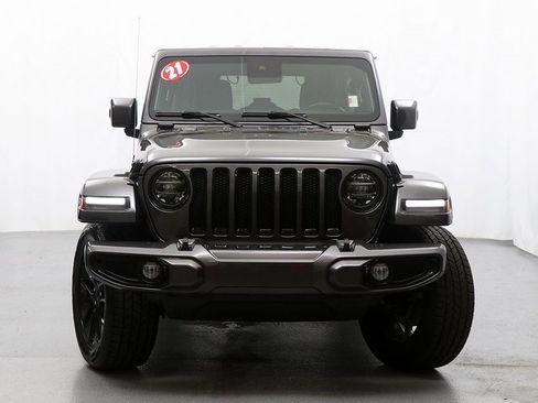 Used 2021 Jeep Wrangler Unlimited Sahara image 5