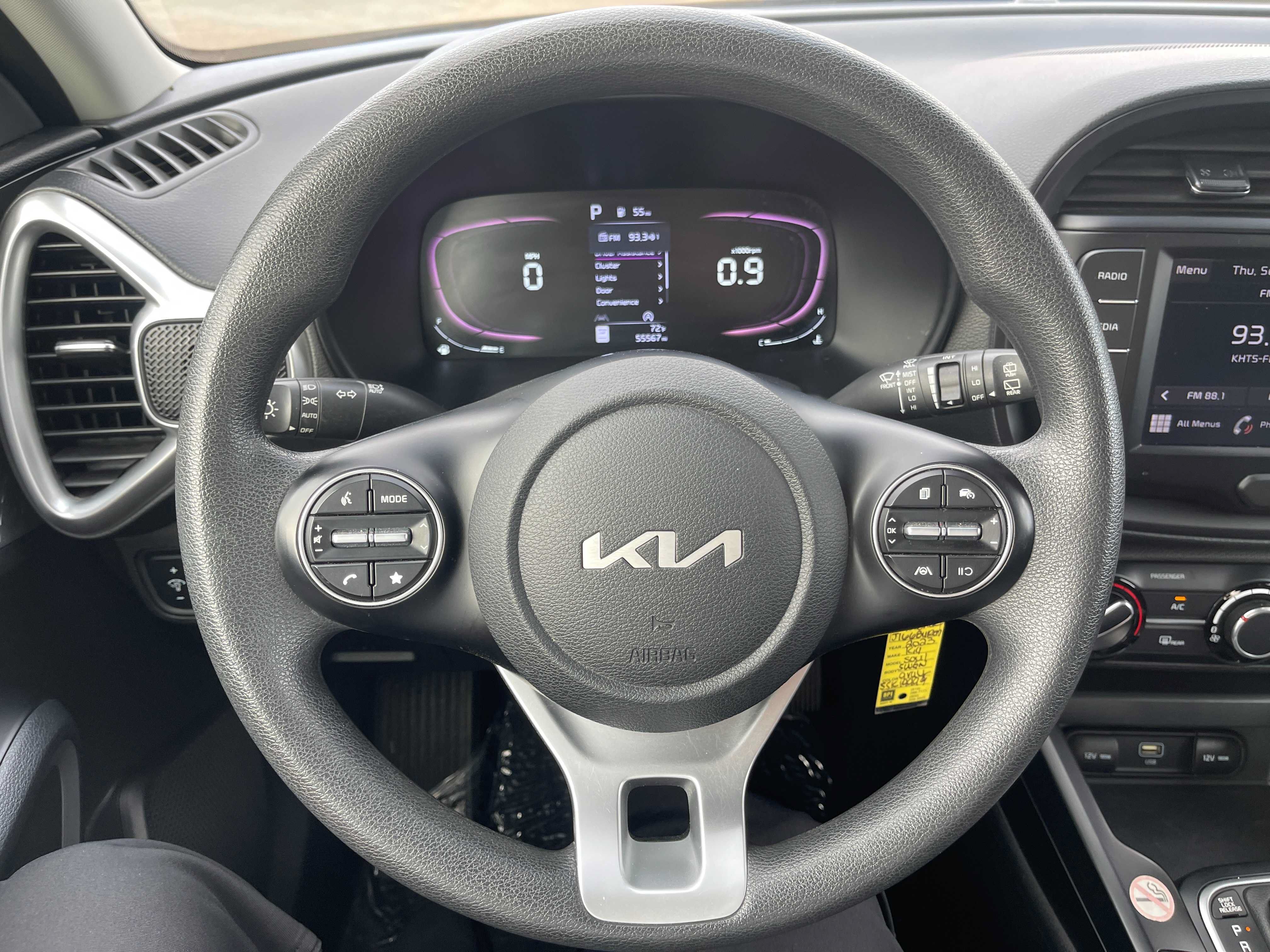 Used 2023 Kia Soul LX w/ LX Technology Package FWD image 24