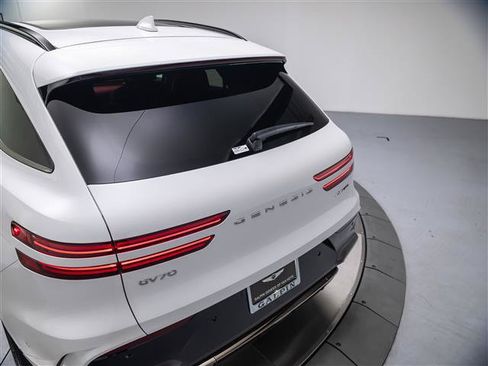 New 2026 Genesis GV70 3.5T Sport Prestige AWD/4WD image 32